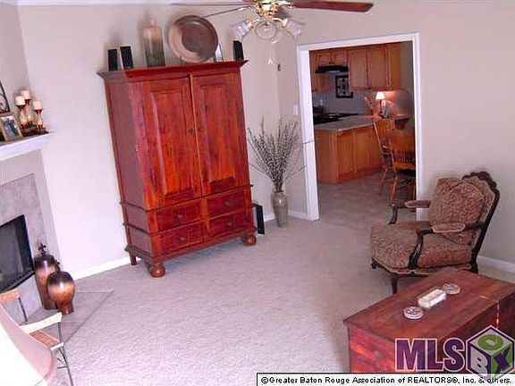 4th image of 14416 Whispering Oaks Dr