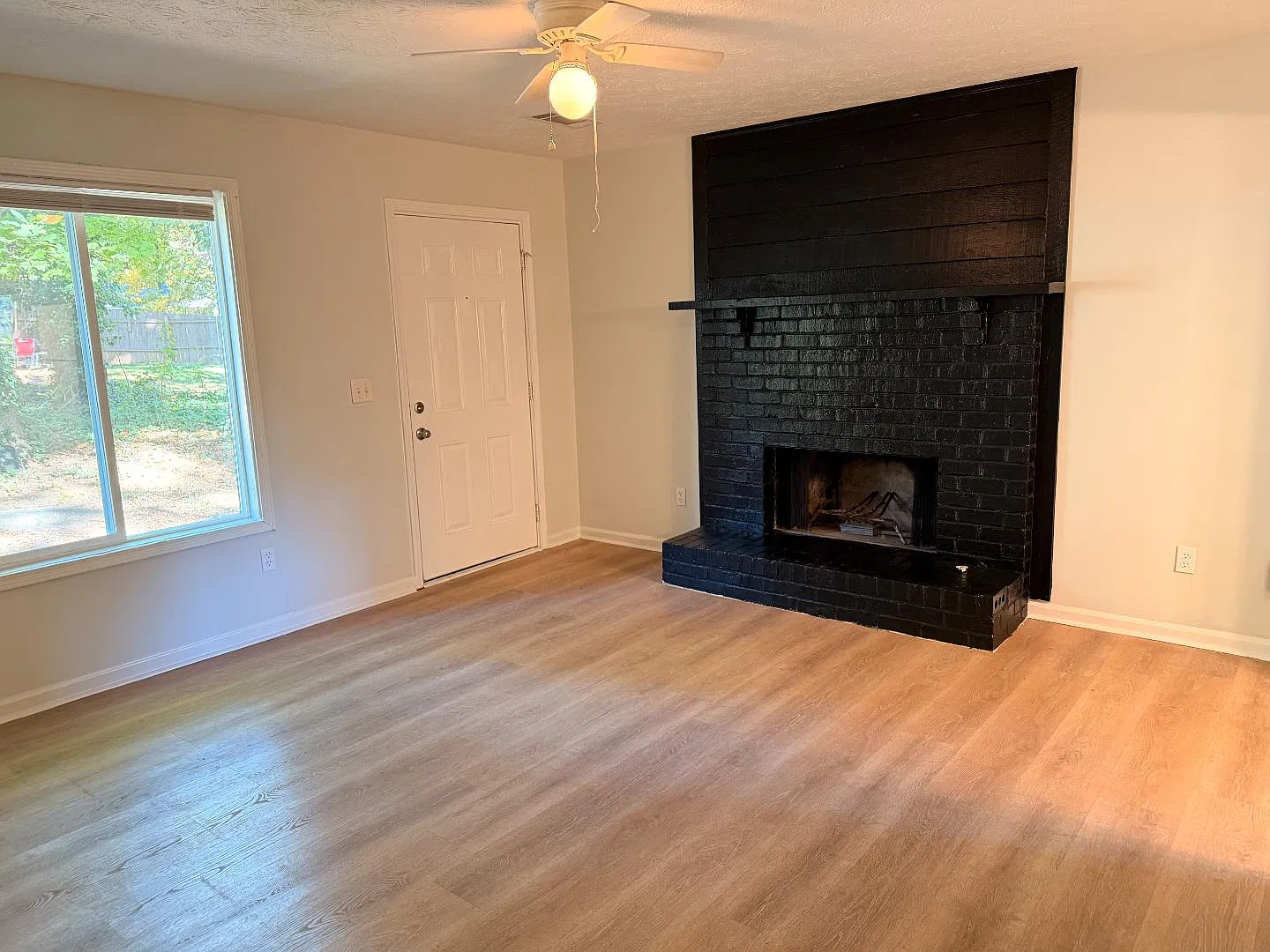 1455 Bellemeade Ct SW - Apt. A — Photo 2