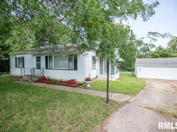 1020 N Heading Ct, West Peoria, IL 61604