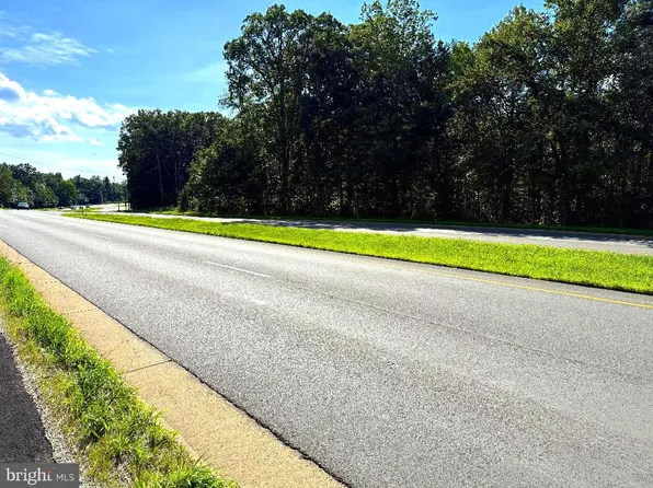 11625 Braddock Rd, Fairfax, VA 22030