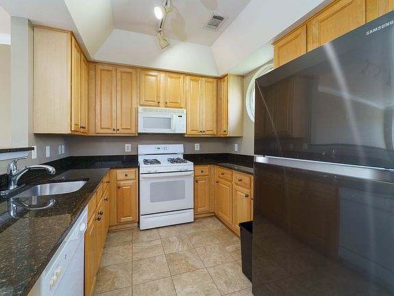 5th image of 9490 Virginia Center Blvd Unit 334