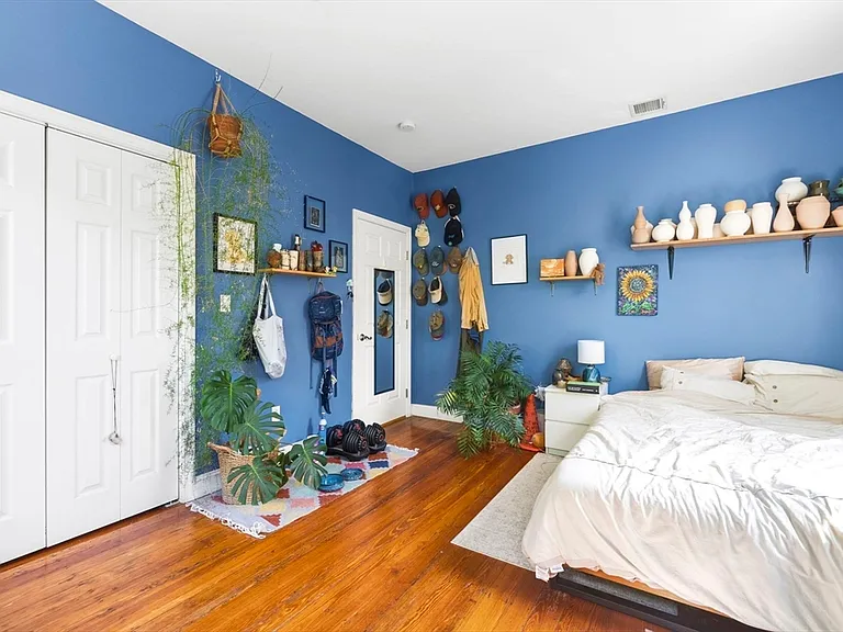 84 Line St #2 — Photo 12