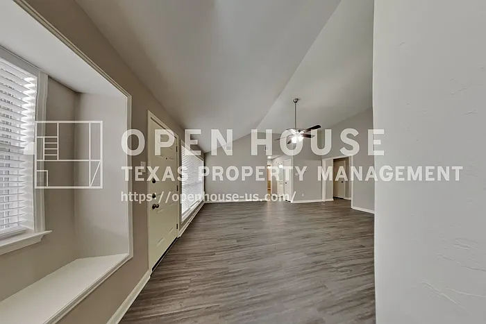 4935 Northfork Dr — Photo 7