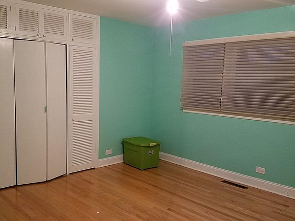 Master bedroom #1 on main floor 14x13