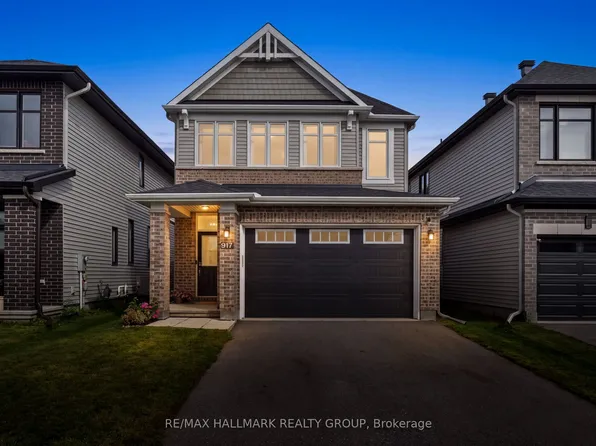 917 Atrium Rdg, Ottawa, ON K4M 0N8