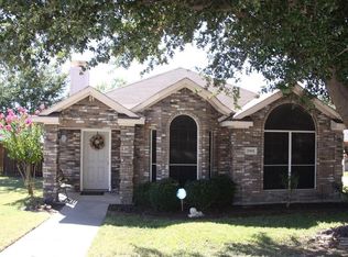 3901 Brazos Dr, Carrollton, TX 75007