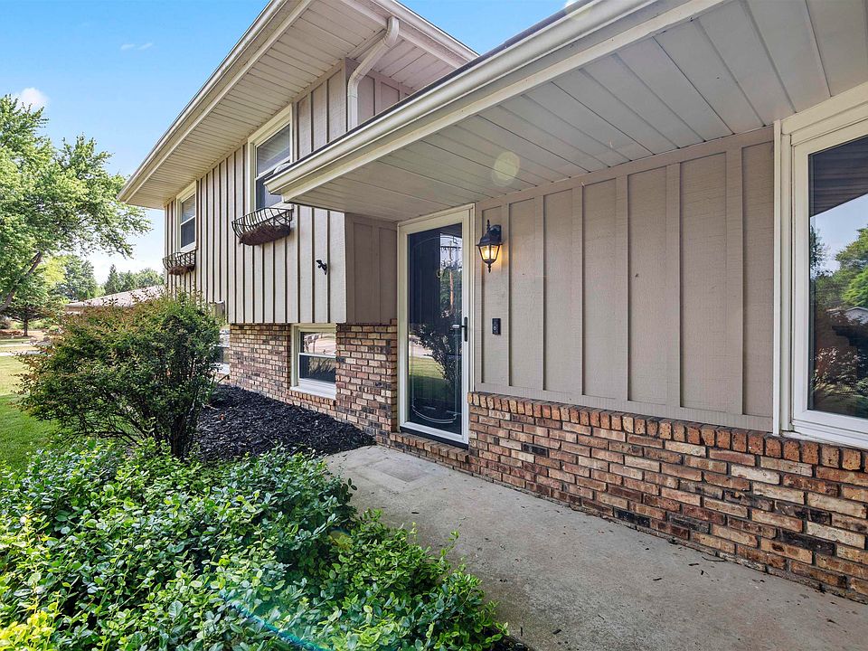 1300 Highview Rd, East Peoria, IL 61611 Zillow