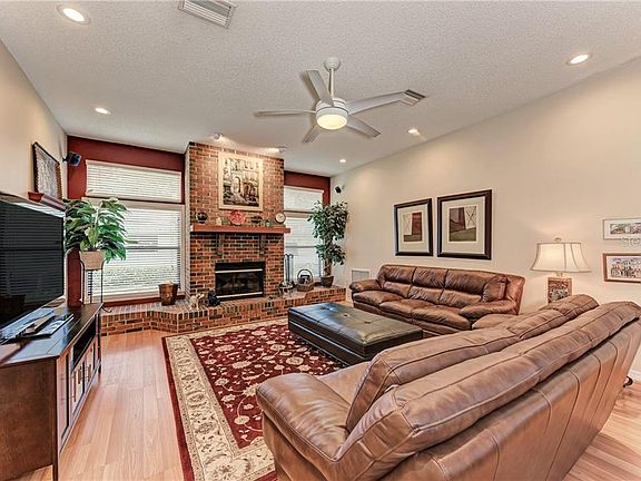5th image of 4487 Friar Tuck Ln