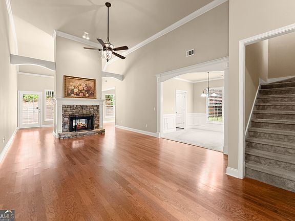 5th image of 2110 Retreat Haven Ln