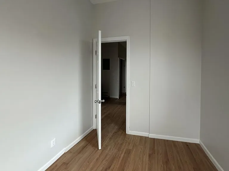 925 Marcy Ave #2 — Photo 4