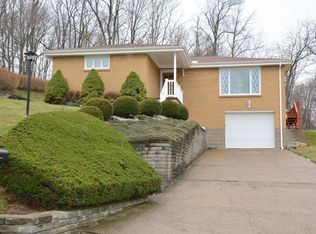 124 Old Oak Dr, Bridgeville, PA 15017