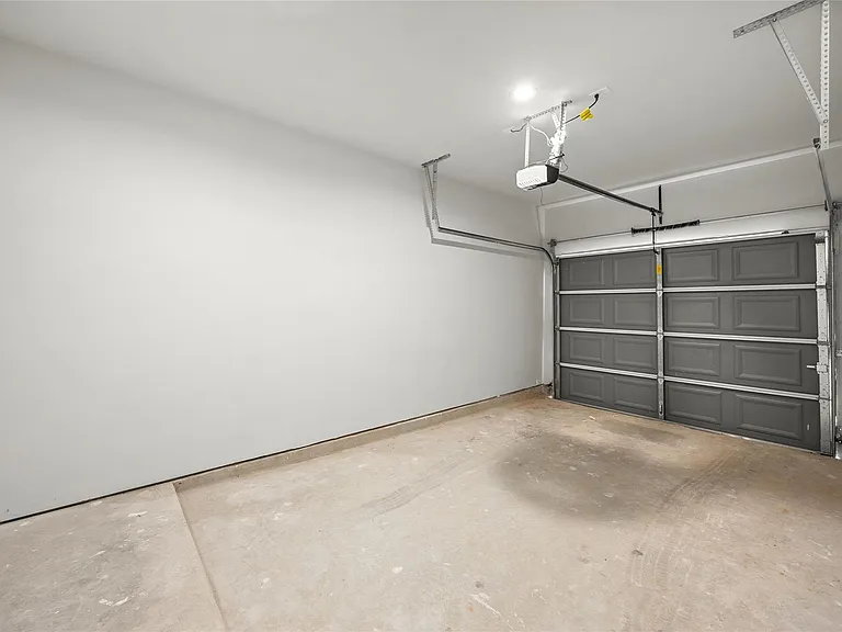 4933 Dalhart Dr — Photo 30