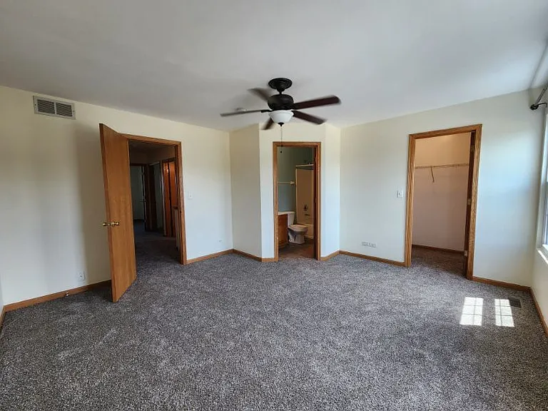 1804 Parkside Dr — Photo 8