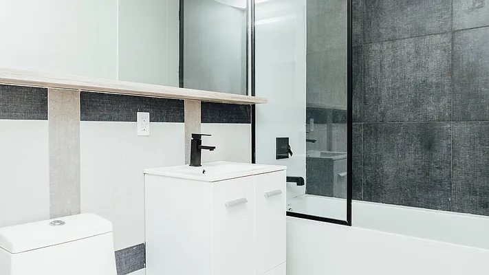 Rented by Nooklyn NYC LLC | media 11