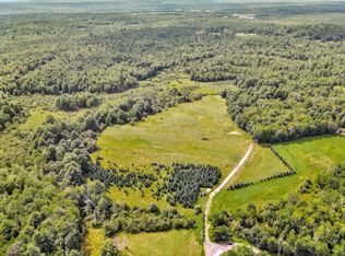 12 Meadow Dr, Sidney, ME 04330