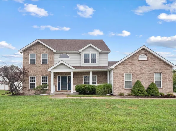 1143 White Pine Cir, Columbia, IL 62236