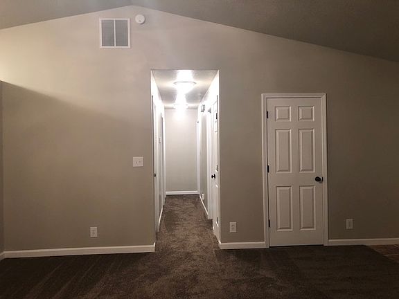 5th image of 242 Coronado Ave