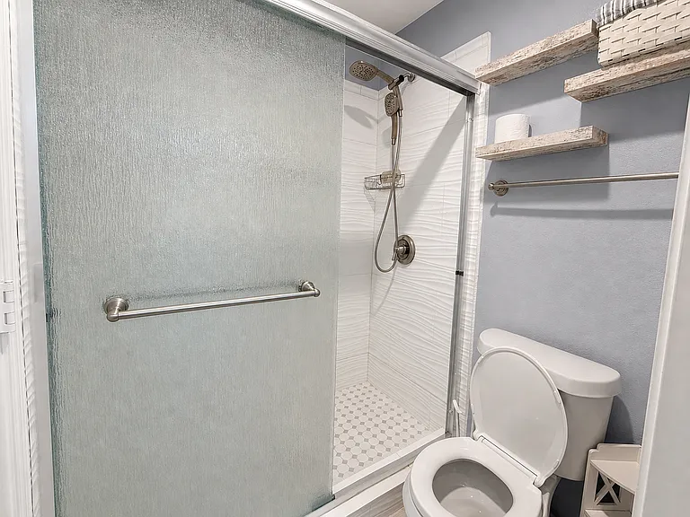 1740 Forest Glen Dr — Photo 25