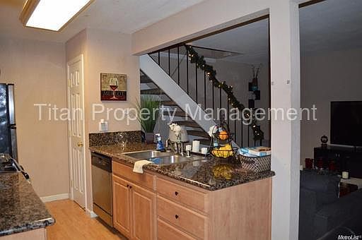 4th image of 4600 Greenholme Dr APT 3