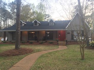 106 Paradise Point Dr, Brandon, MS 39047