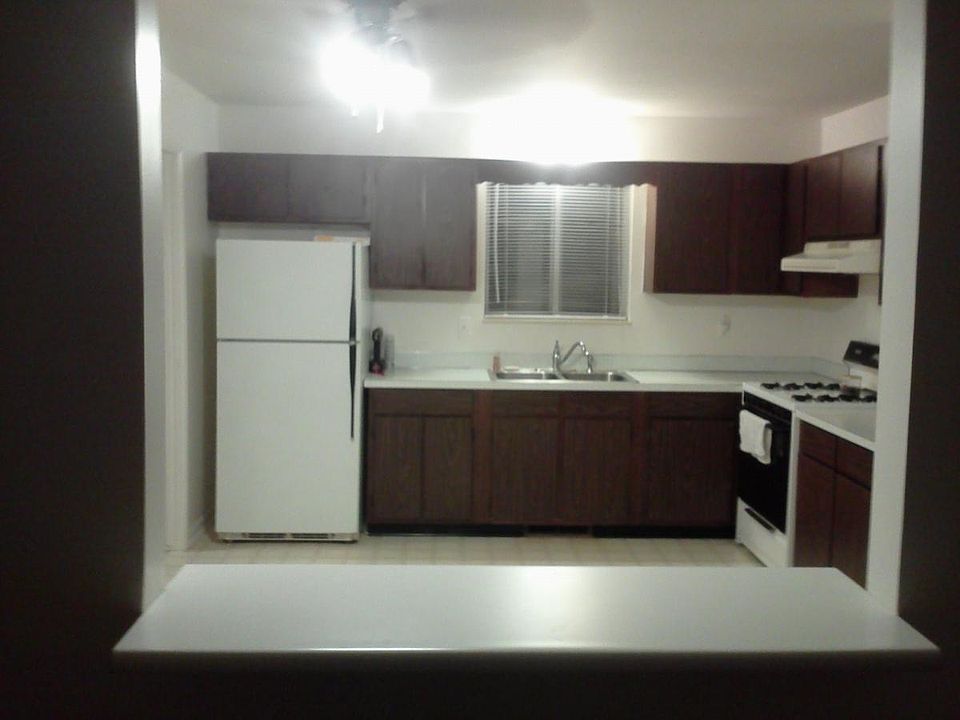 2nd image of 3820 Bauer Dr