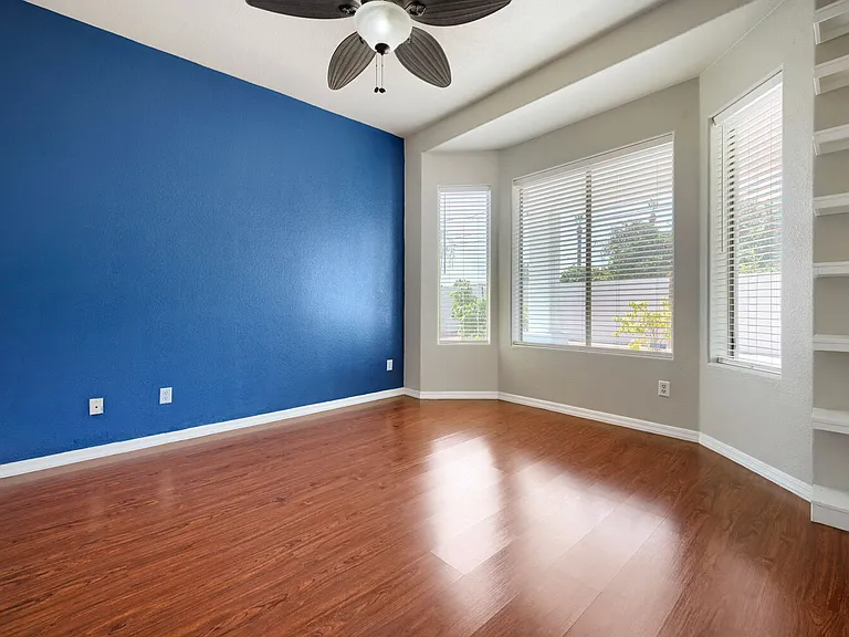 5619 W Frier Dr — Photo 16