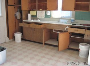 2701 Salu St, Alton, IL 62002