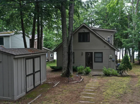 1313 W Heart Lake Dr, Gaylord, MI 49735