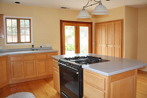 5th image of 3136 W 179th St