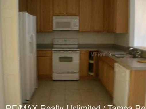 2nd image of 9209 Stone River Pl