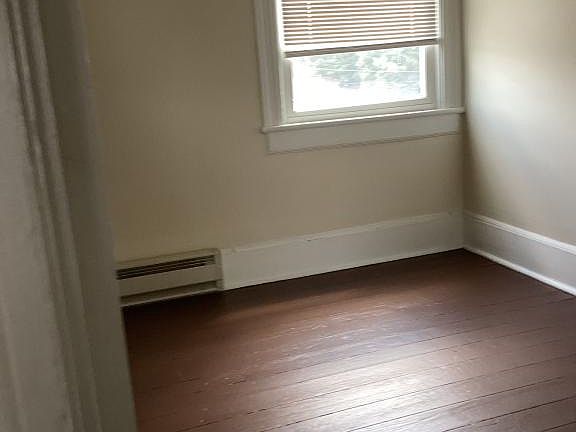 5th image of 2511 Beech Ave