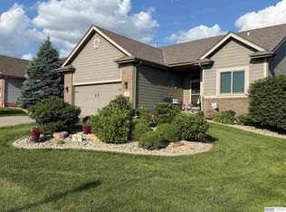 8215 S 107th St, La Vista, NE 68128