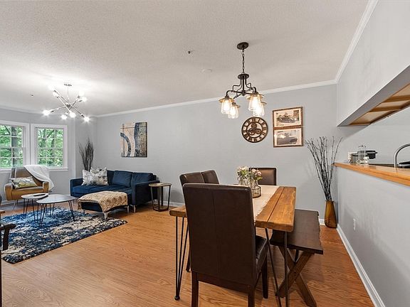 5th image of 148 Main St APT B333