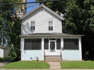 306 E Wall St, Morrison, IL 61270