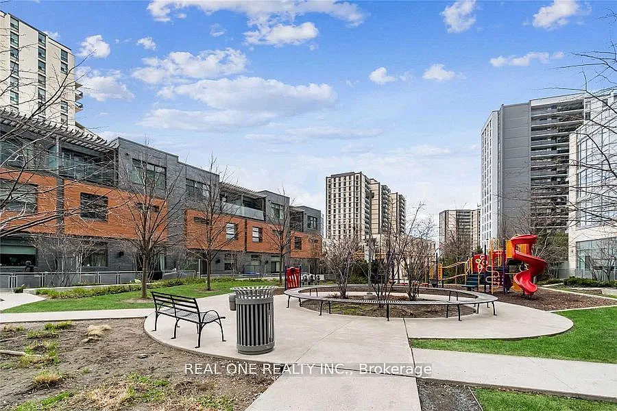 2 bed, $2,550 — Photo 4