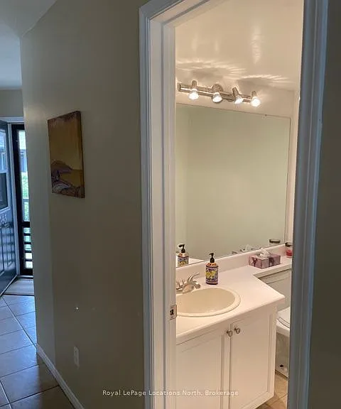 793 Johnston Park Ave E — Photo 25