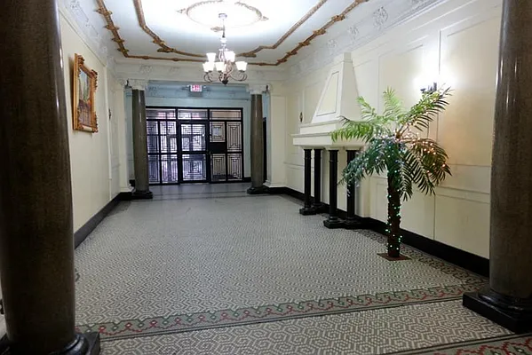 Rented by Sovereign Associates | media 20