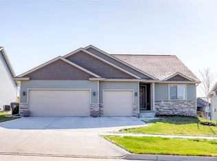 1409 S 11th St, Adel, IA 50003