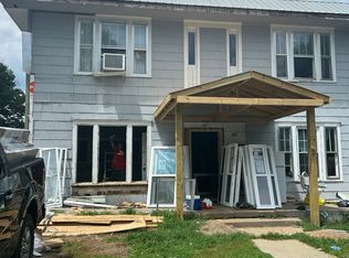 207 E Benton St APT 1, Carrollton, MO 64633