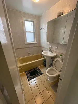 Rented by ABCO Commercial Properties, LLC | media 8