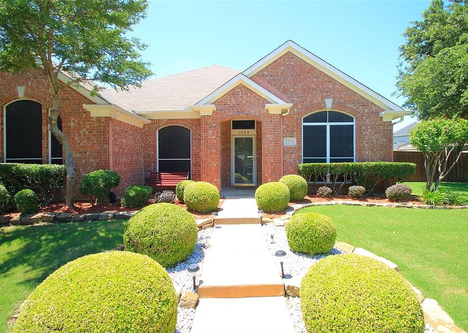 1st image of 1224 Hershey Ln