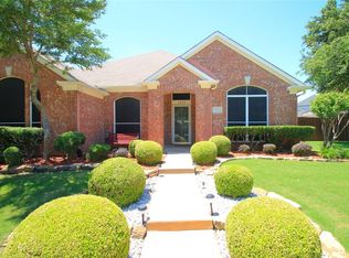 1224 Hershey Ln, Lewisville, TX 75077