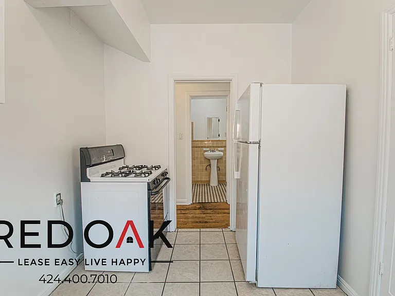 119 S Edgemont St #D — Photo 20