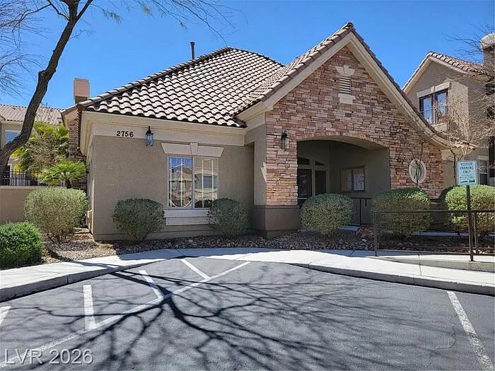 316 Fountain Crossing Ln — Photo 33