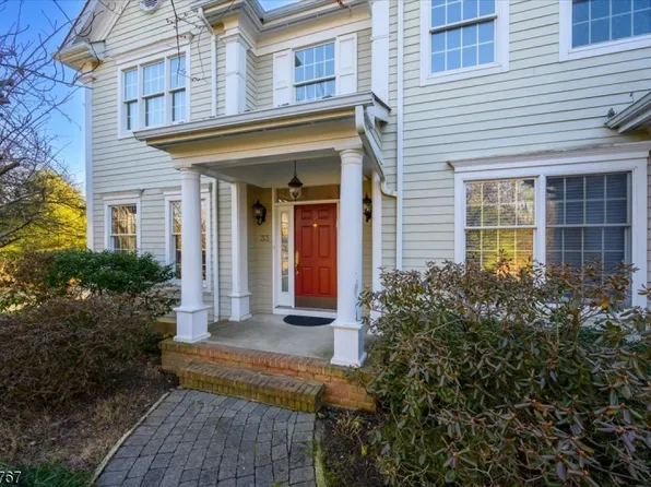 33 Stirling Rd, Bernardsville Boro, NJ 07924