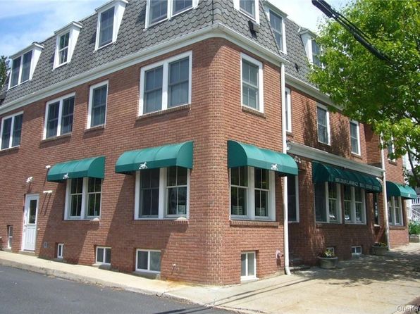 113 Main St APT 1N