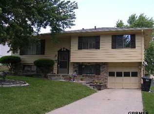 13108 Josephine Cir, Omaha, NE 68138
