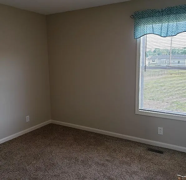 117 Waterford Dr — Photo 17