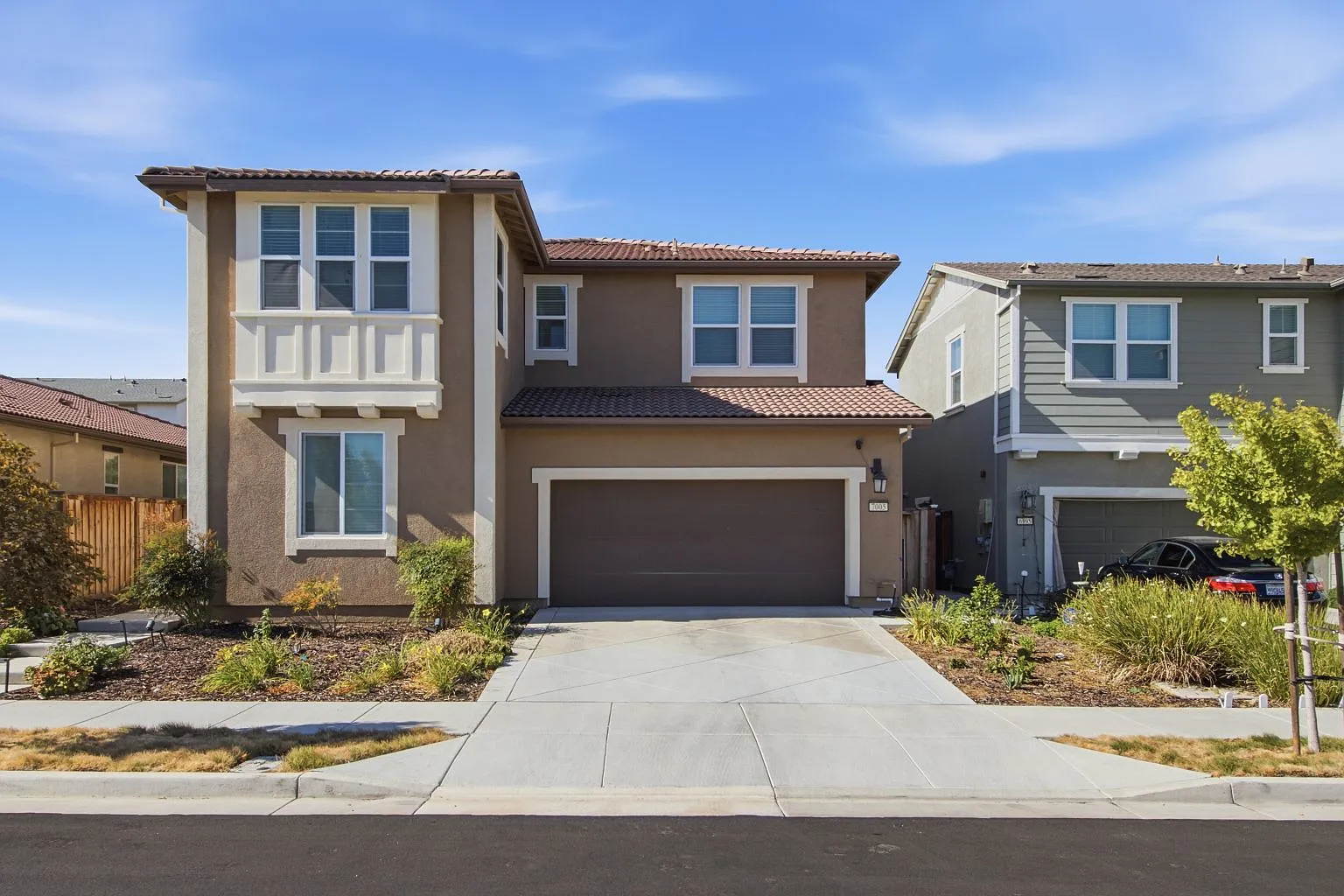 4 bed, 2749 sqft, $3,400 — Photo 1