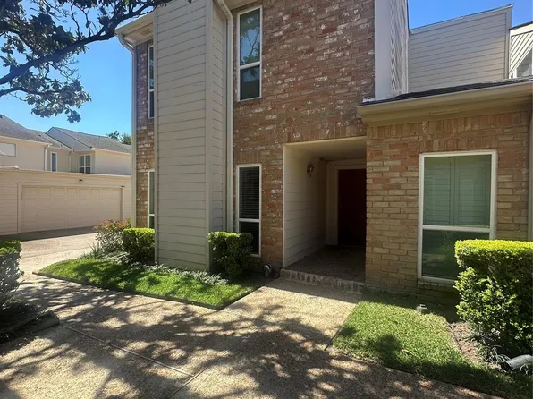 5915 Woodway Place Ct, Houston, TX 77057